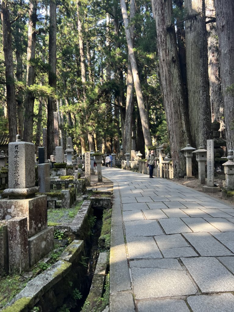 高野山奥の院